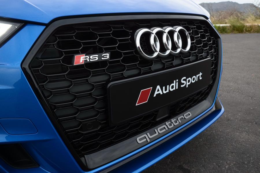 Детали экстерьера Audi RS3 Sportback (8V) 2017 года  (ZA) (фото 3 из 8)